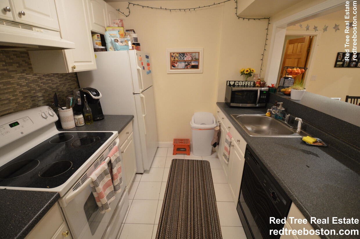 Photo - 94 Pleasant St. Unit 1