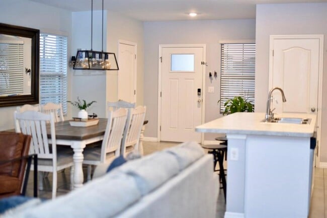 Foto del edificio - 1828 Katz Crossing Dr