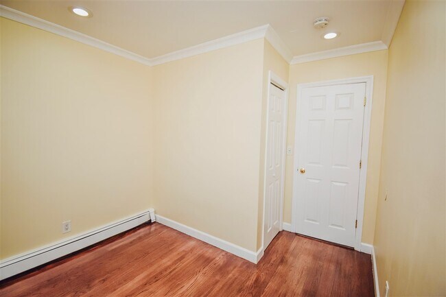 Foto del edificio - 293 1st St