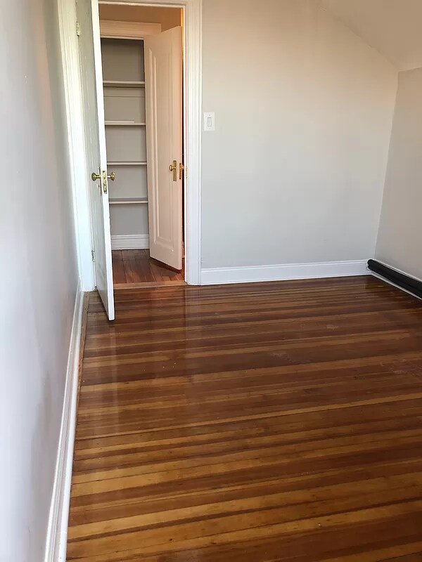 Foto del edificio - 2729 Matthews Ave