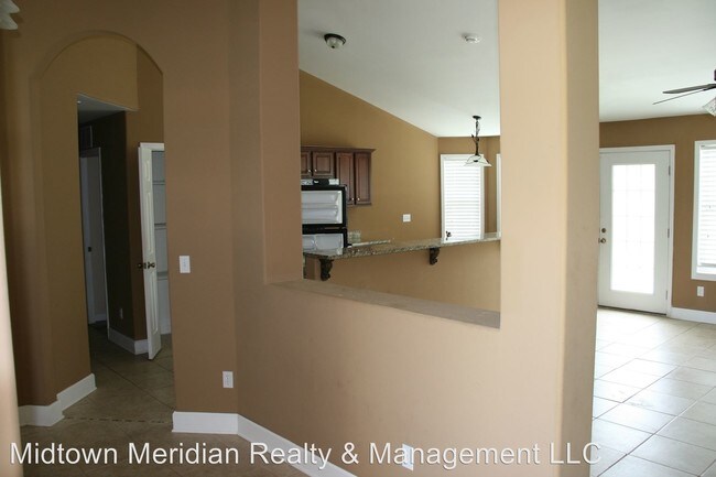 Foto del edificio - 1240 Rustling Pines Blvd