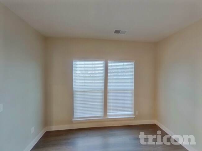 Building Photo - 2634 Pepper Branch Dr