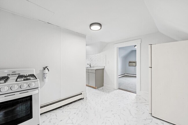 Foto del edificio - 72 Halstead Ave