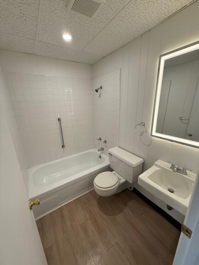 Foto del edificio - Woodsdale Apartments Holiday Island