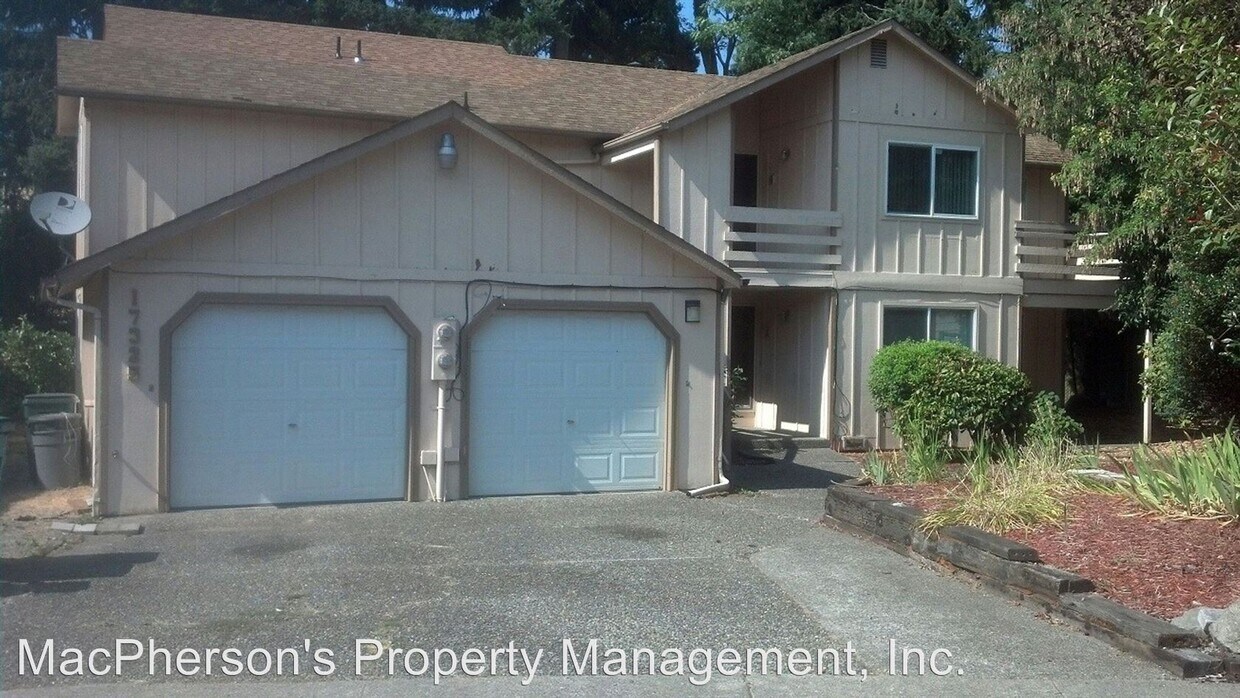 Foto principal - 17325 Stone Ct N