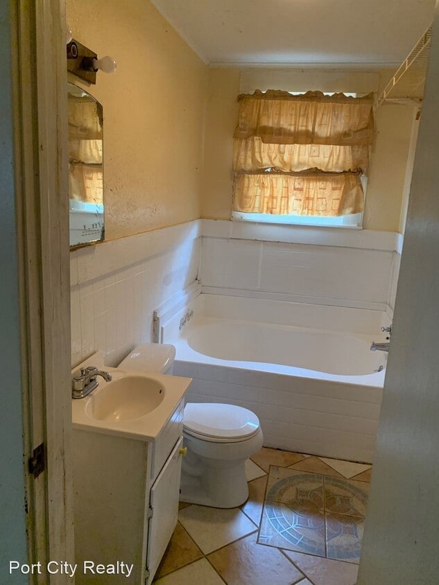 Building Photo - 2 br, 1 bath House - 1542 Lash