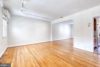 Building Photo - 3918 Beech Ave