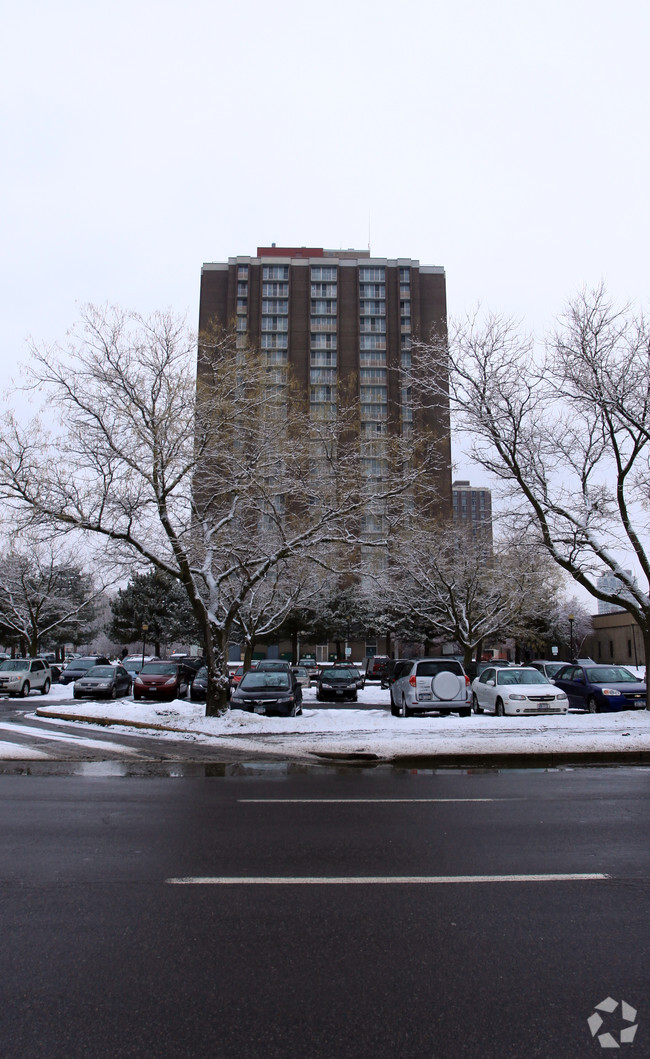 Foto del edificio - Geneva Towers