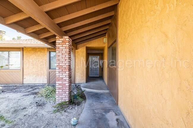 Foto del edificio - 3 Bedroom/2 Bath Home in the Southwest - $...