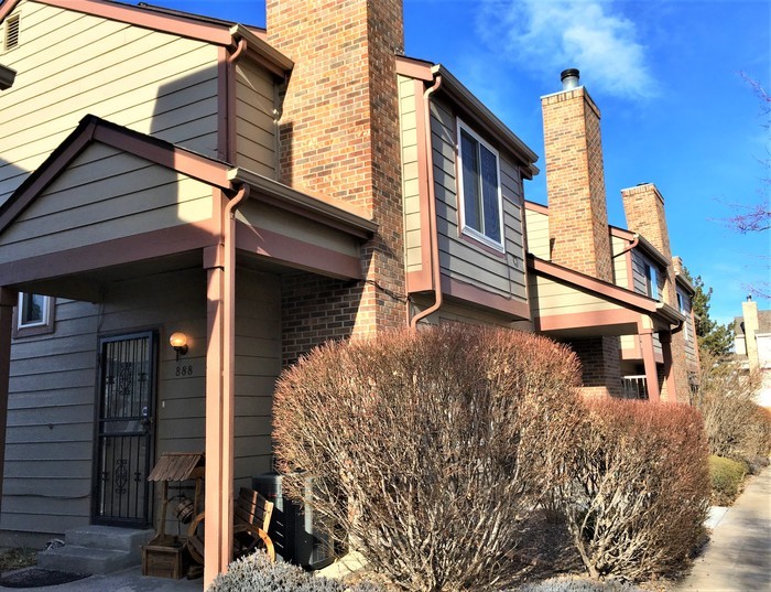 Primary Photo - Gorgeous Townhome in the Sugarmill Condos