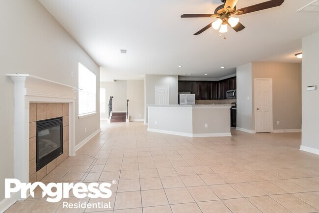 Building Photo - 12931 Oakwood Manor Dr