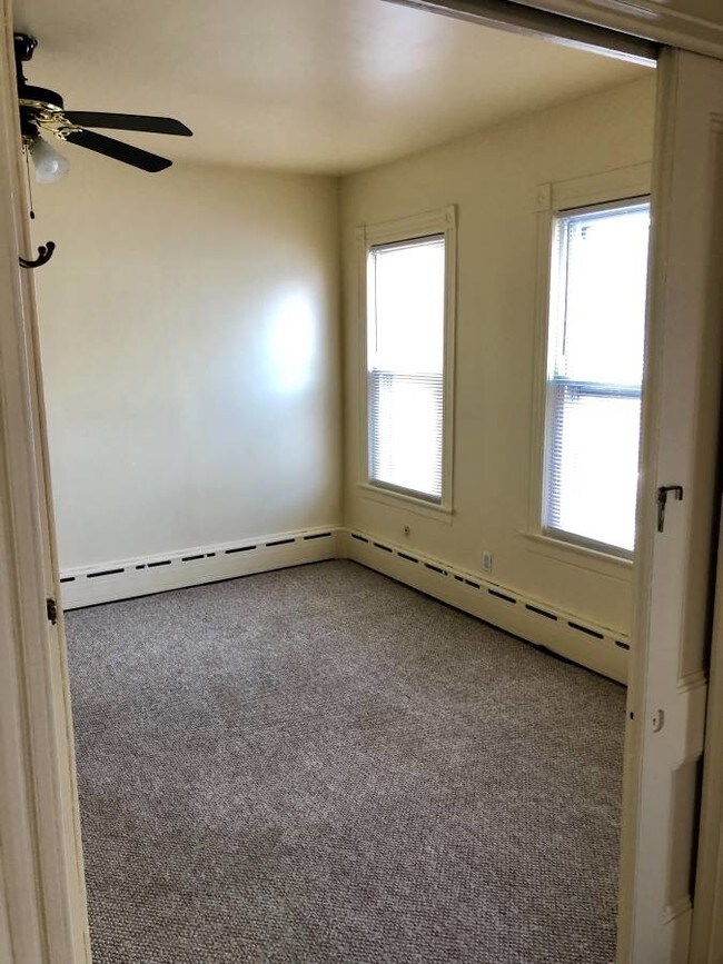Energy efficient window w/great natural ligh - 224 E Main St