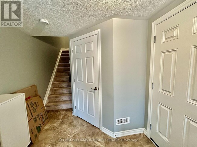 Building Photo - 798 Maloja Way