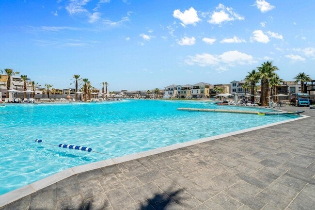 Building Photo - Desert Color Delight! NO APPLICATION FEE