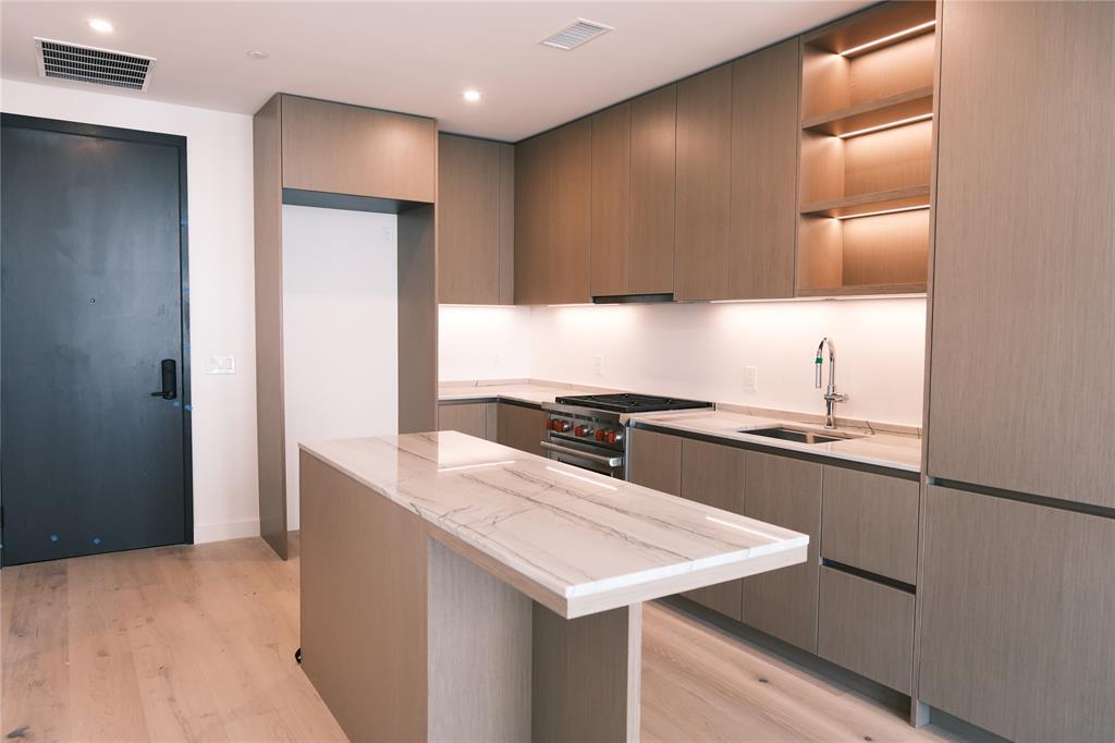 Foto principal - 610 Davis St