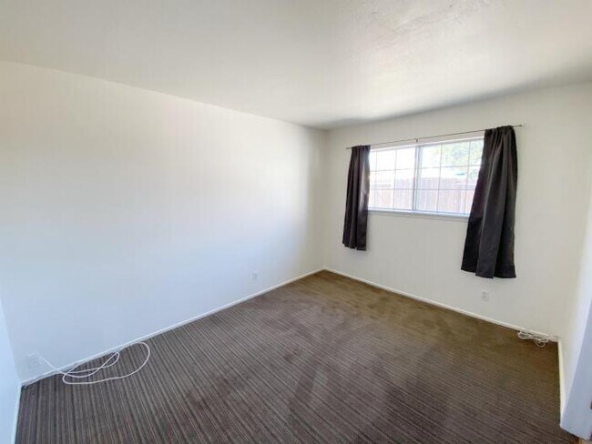 Foto del edificio - 3 bedroom in San Jose CA 95111