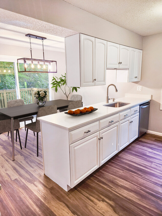 Foto principal - 120 Wood Duck Ln