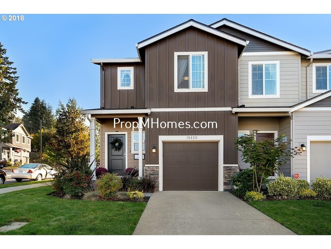 Building Photo - Charming Damascus Three Bedroom Townhome i...