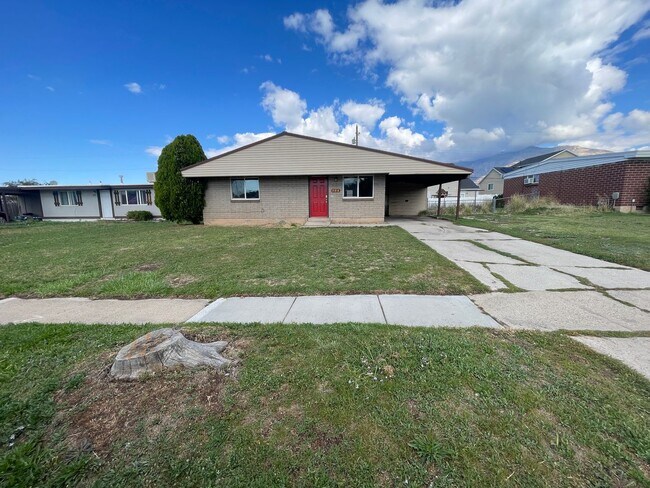 Foto del edificio - Great 3 Bed/1 Bath in Ogden