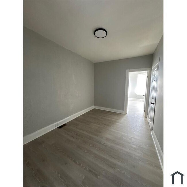 Foto del edificio - 1 Bedroom Plus Den House