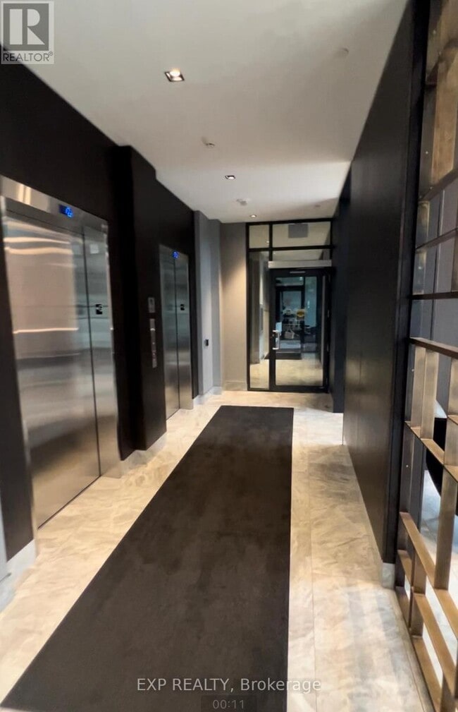 Building Photo - 1461 Lawrence Ave W