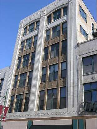 Building Photo - 3151 N Lincoln Ave