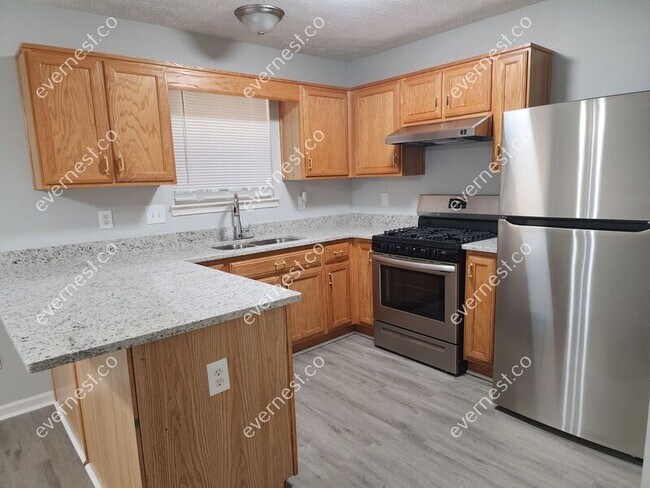 Building Photo - 3073 Fields Dr