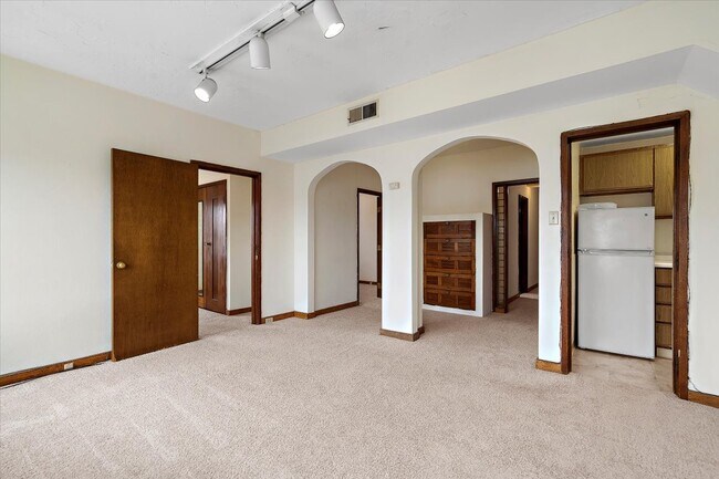 Foto del edificio - Franklin West Apartments, Leasing Office