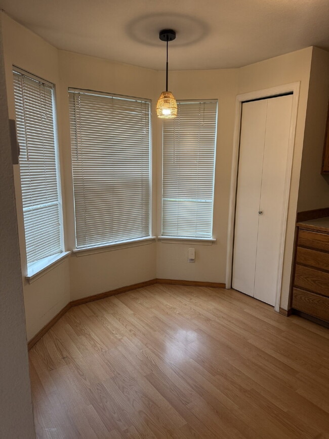Building Photo - 23930 56th Ct S