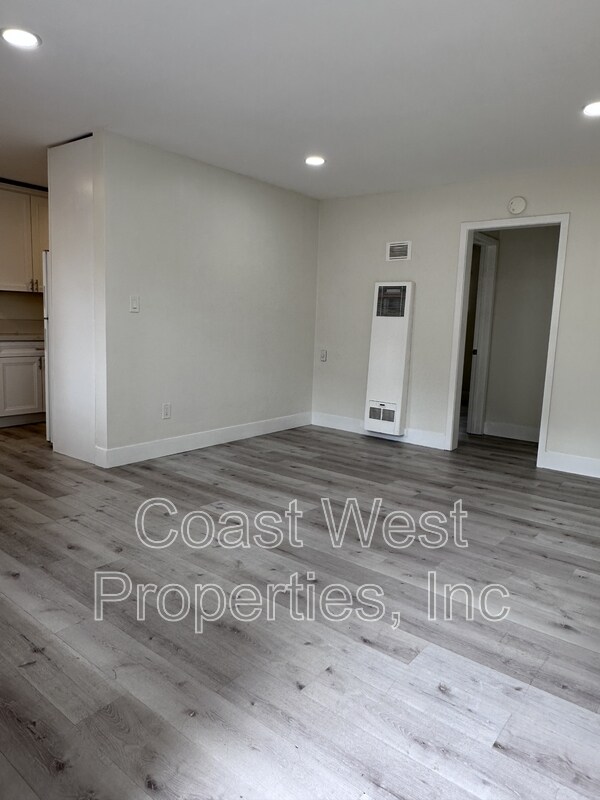 Foto del edificio - 1618 Reed Ave
