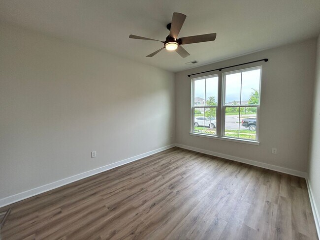 Foto del edificio - 14361 Revelry Blvd