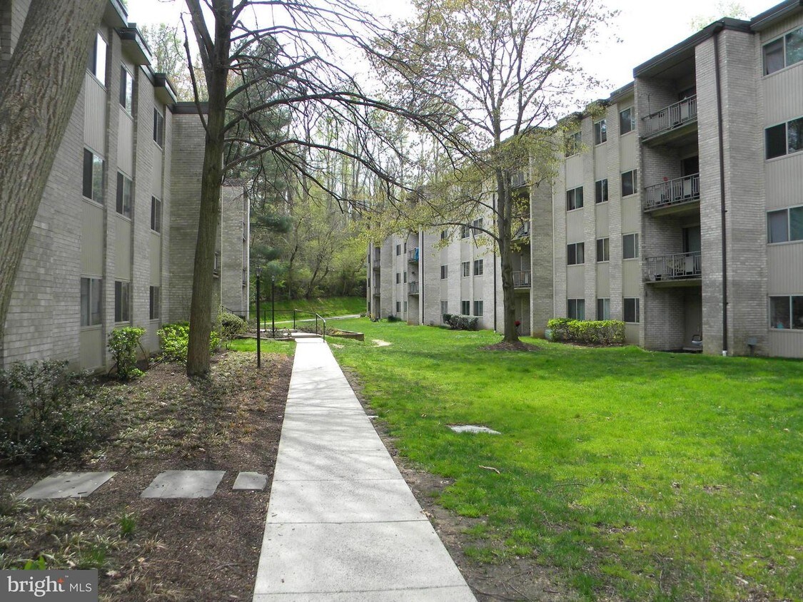 12215 Braxfield Ct Unit 108, Rockville, MD 20852 Condo for Rent in