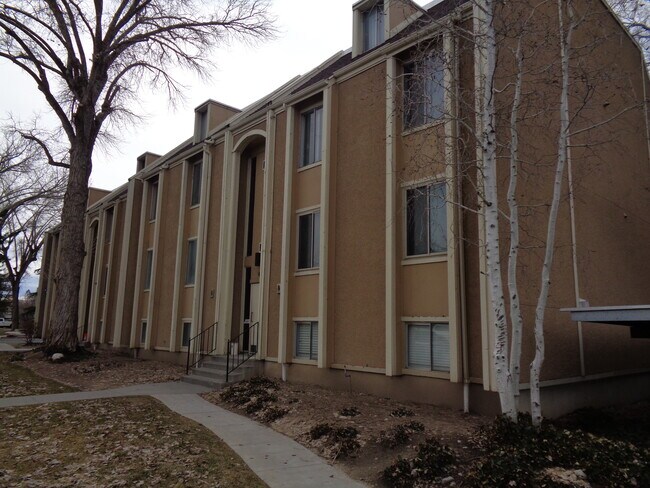 Foto del edificio - 495 E Creekside Cir