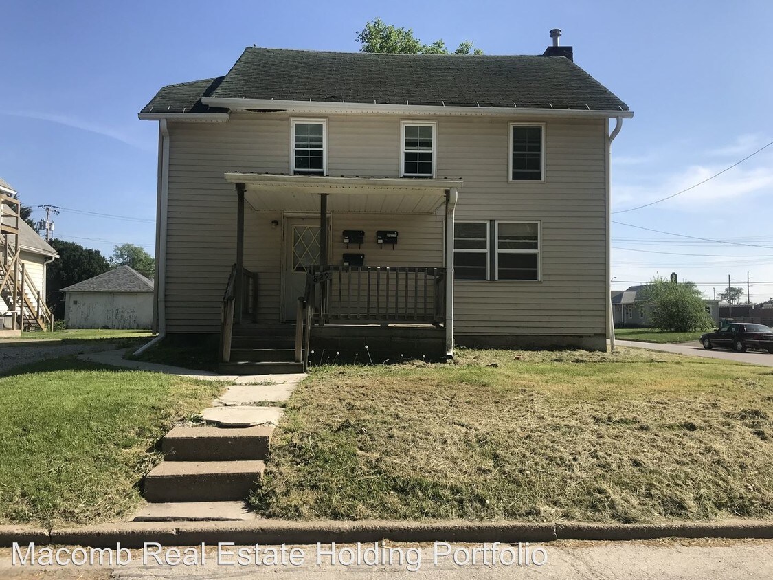 Primary Photo - 829 W Carroll St
