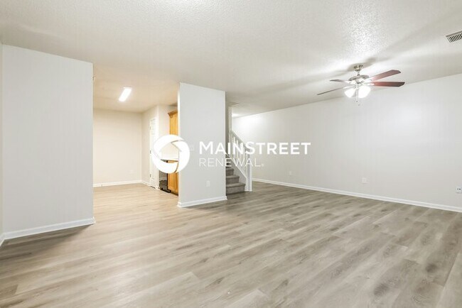 Building Photo - 3 Bedroom Pet-Friendly Home in Union City, GA with Main Street Renewal