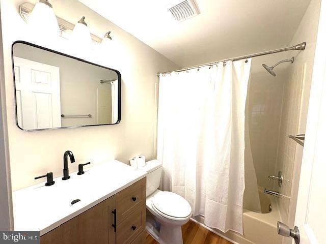 Foto del edificio - 526 Palmtree Dr