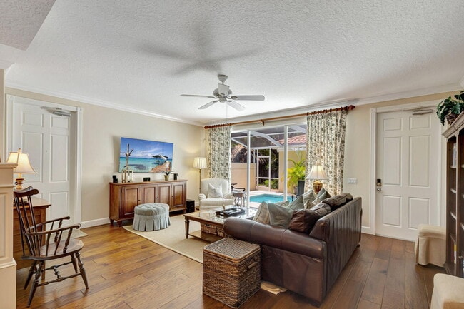 Foto del edificio - 4062 Parkside Dr