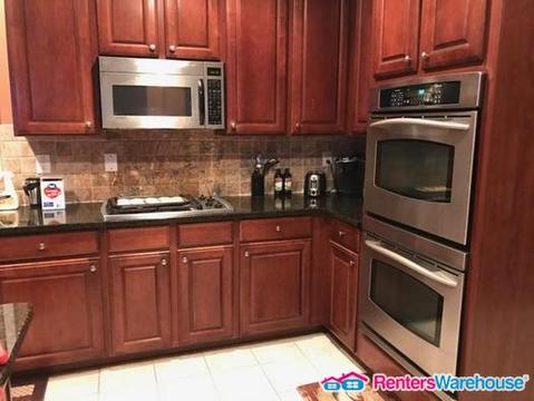 Foto del edificio - 1508 Aughton Ct