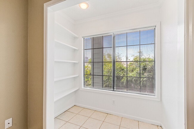 Building Photo - Walden of Westchase