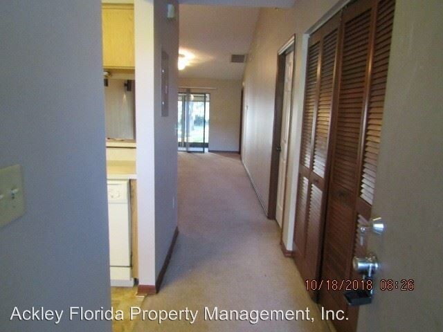 Building Photo - 502 Prestwick Pl