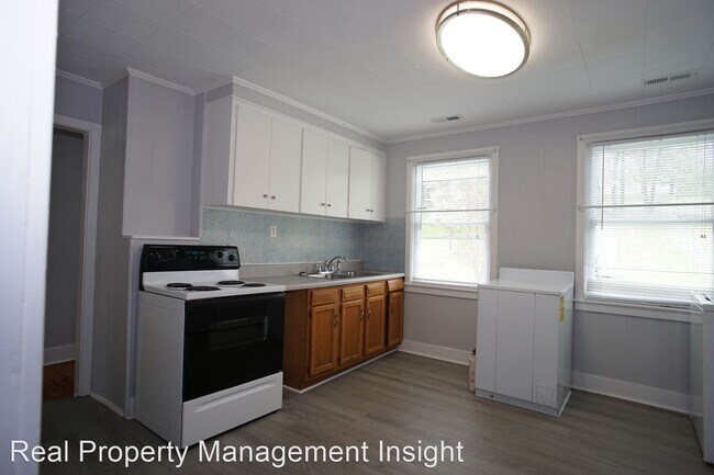 Building Photo - 2 br, 1 bath House - 1036 Preston Street