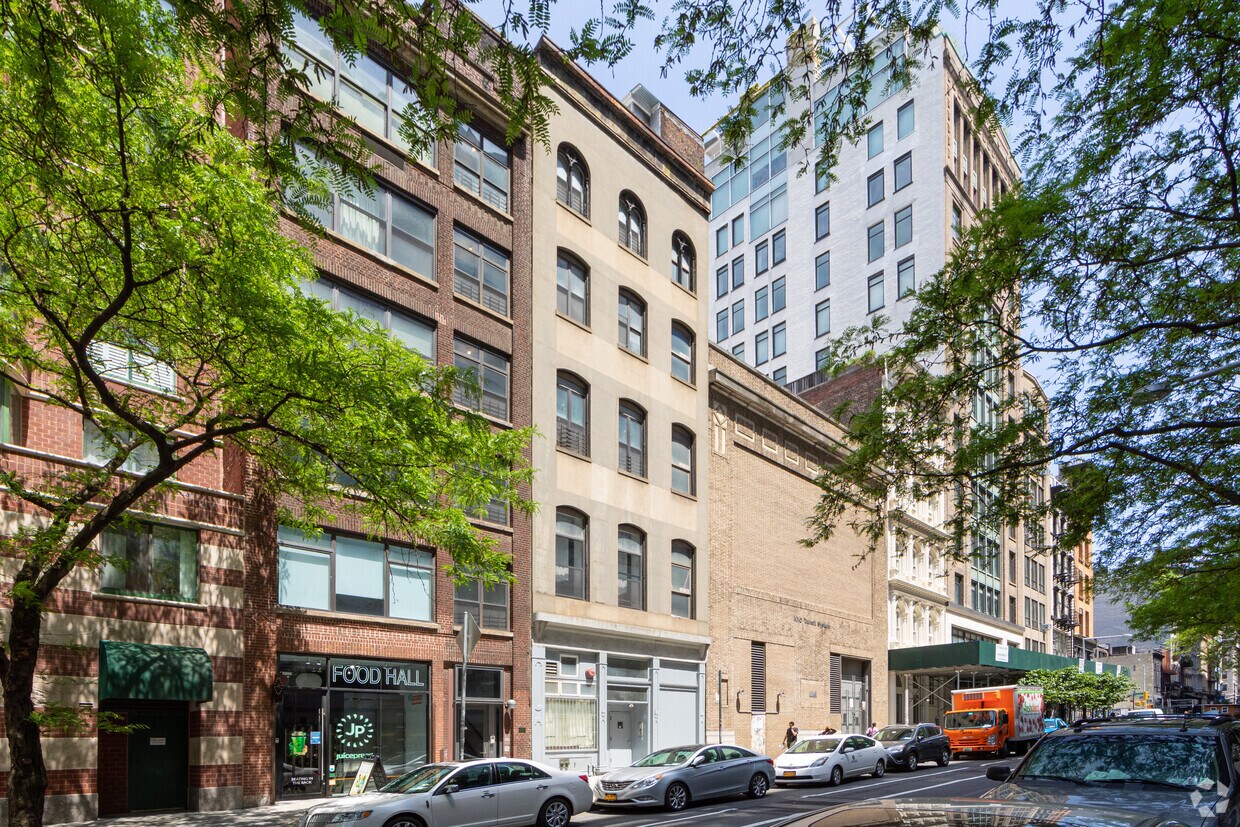 Primary Photo - 81 Murray St