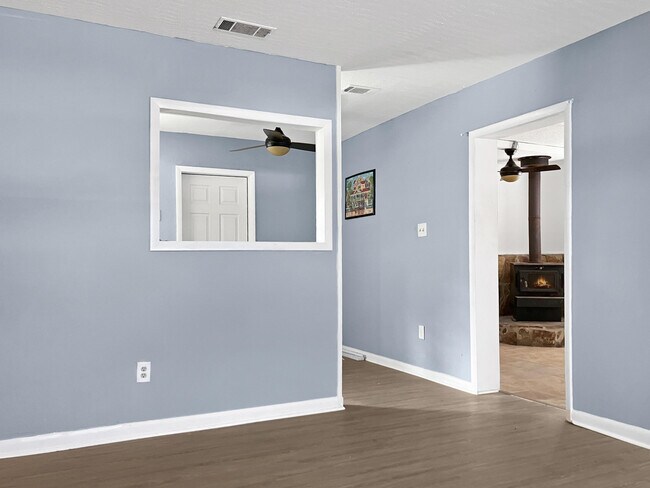 Foto del edificio - 2150 Alfred Ln