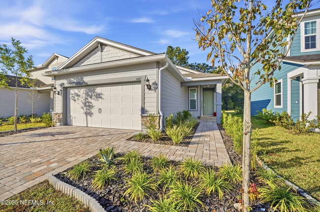 Building Photo - 607 Blind Oak Cir