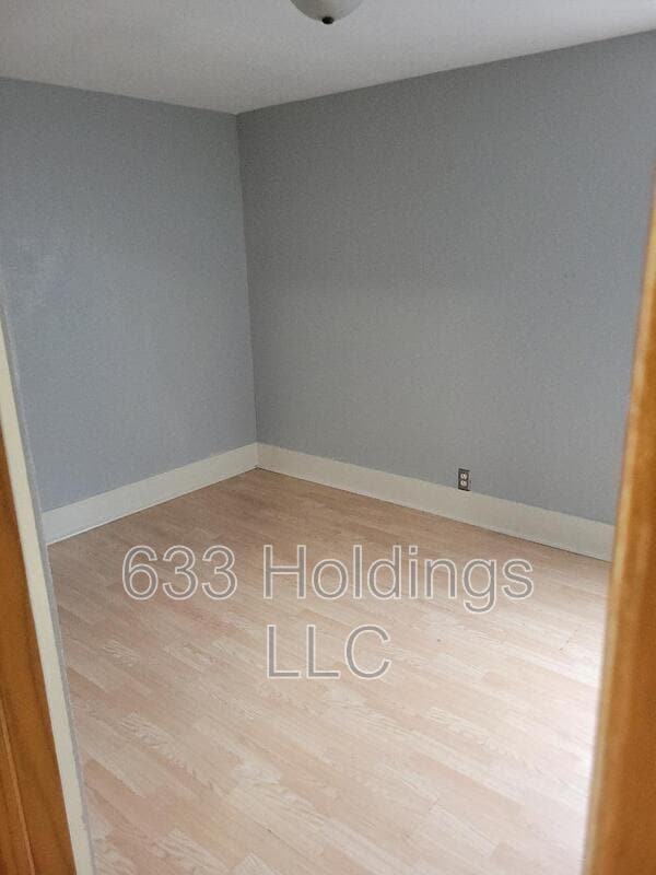 Building Photo - 113 Holland Ct