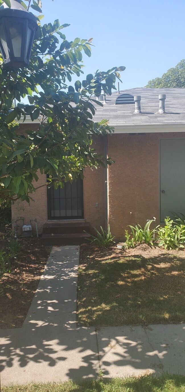 Building Photo - 23330 Maribel Ave