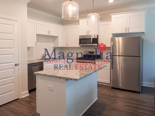 Foto del edificio - 3 Bedroom 2.5 Bathroom Townhome in Richmond Hill, GA