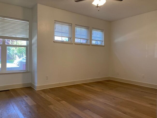 Building Photo - Charming in the Heart of Bozeman