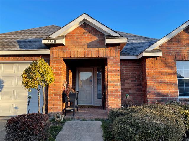 Building Photo - 5328 Comanche Wells Dr