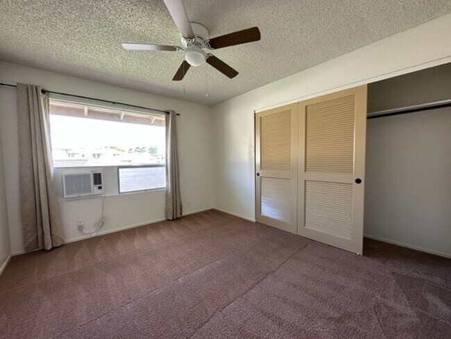 Building Photo - 3 Bedroom, 1.5 Bathroom, 2 Parking (Penakii)